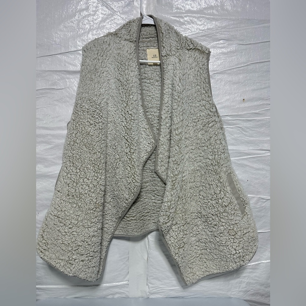 Women’s Sherpa vest